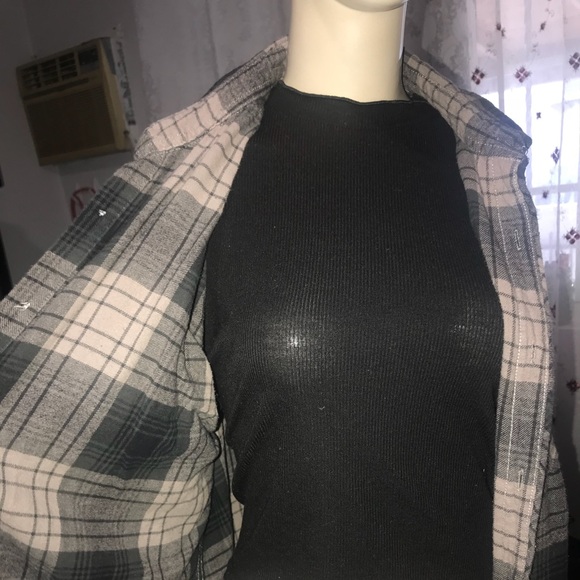 Flannel - Picture 2 of 6